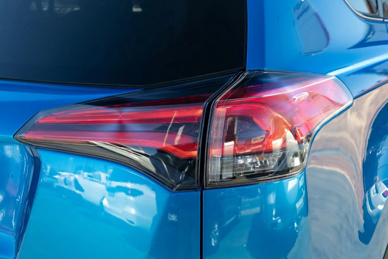 2016 Toyota RAV4 Gallery Image 20