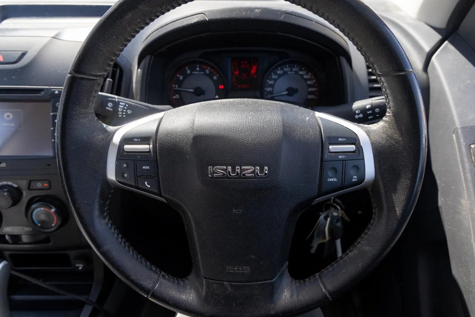 2019 Isuzu D-MAX Gallery Image 10