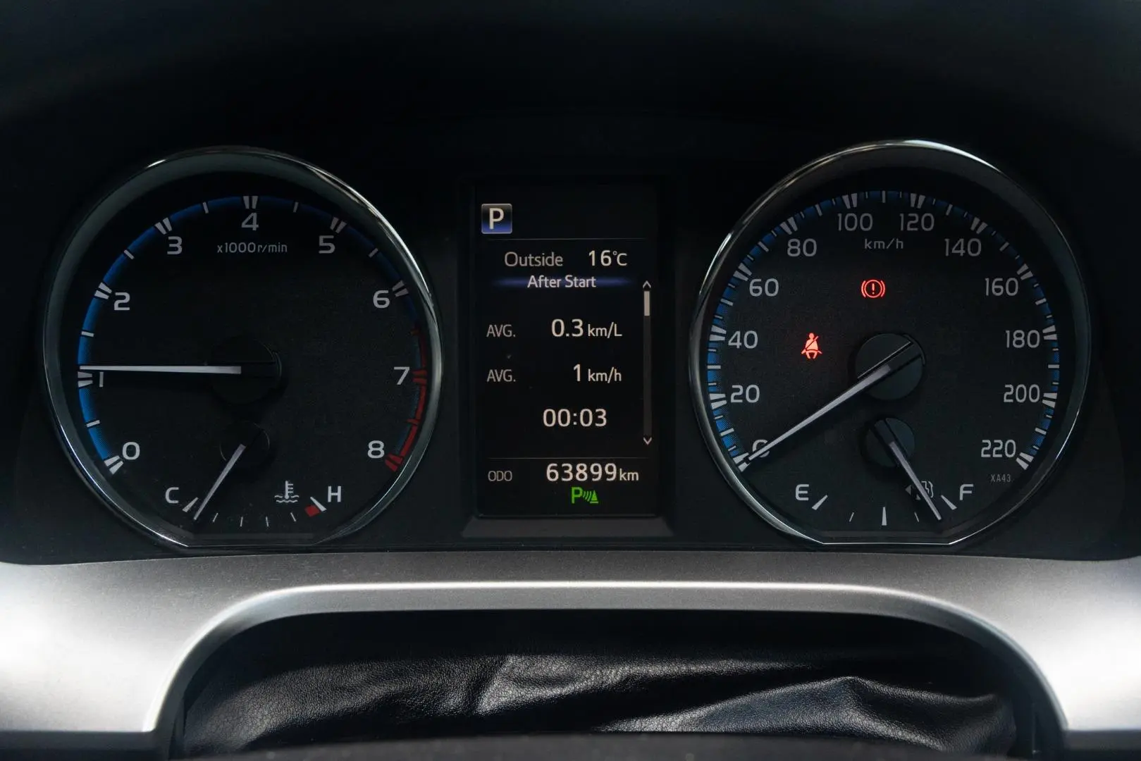 2018 Toyota RAV4 Gallery Image 13