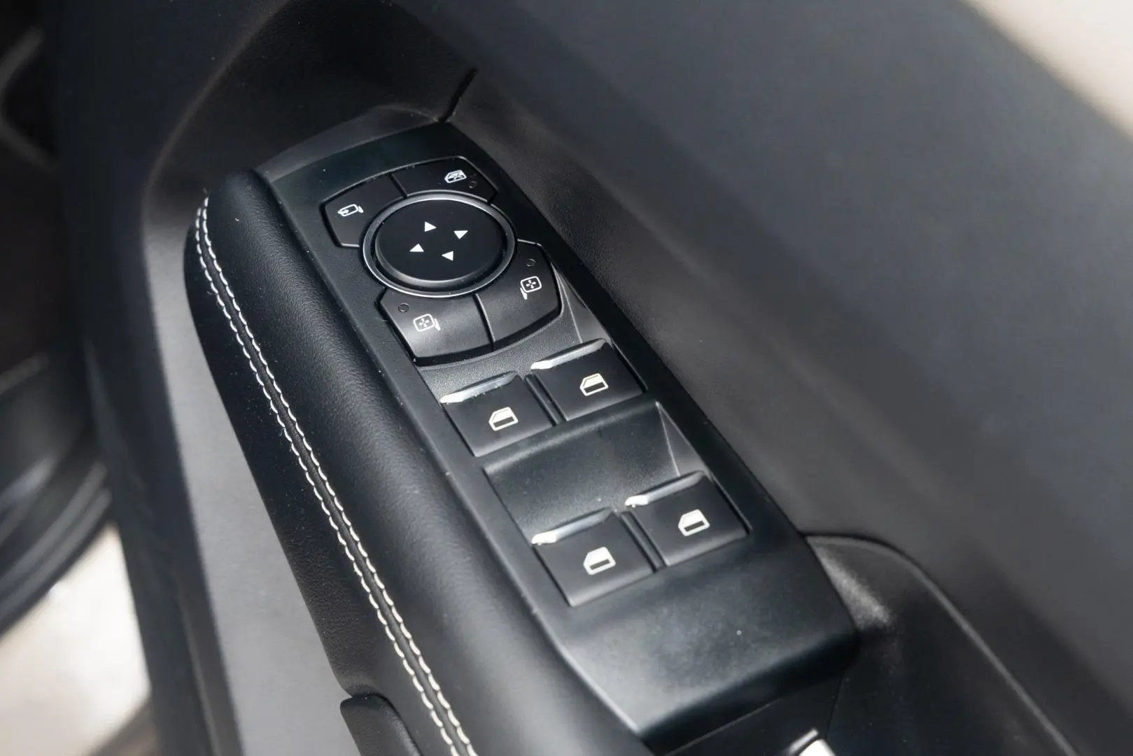 2023 Volkswagen Amarok Gallery Image 19