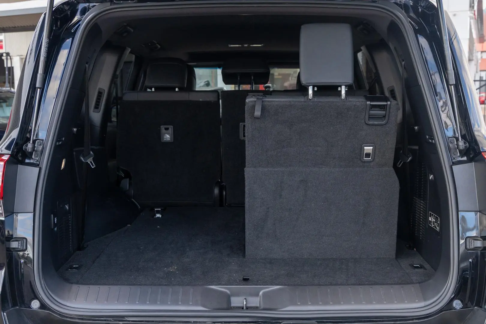 2022 Toyota Landcruiser Gallery Image 19