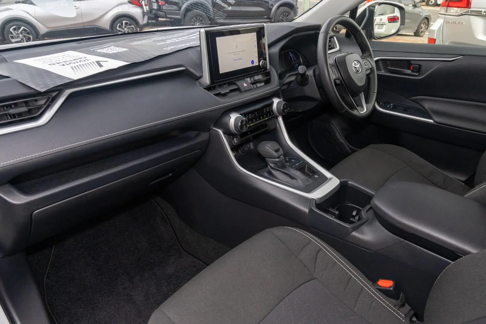 2025 Toyota RAV4 Gallery Image 8
