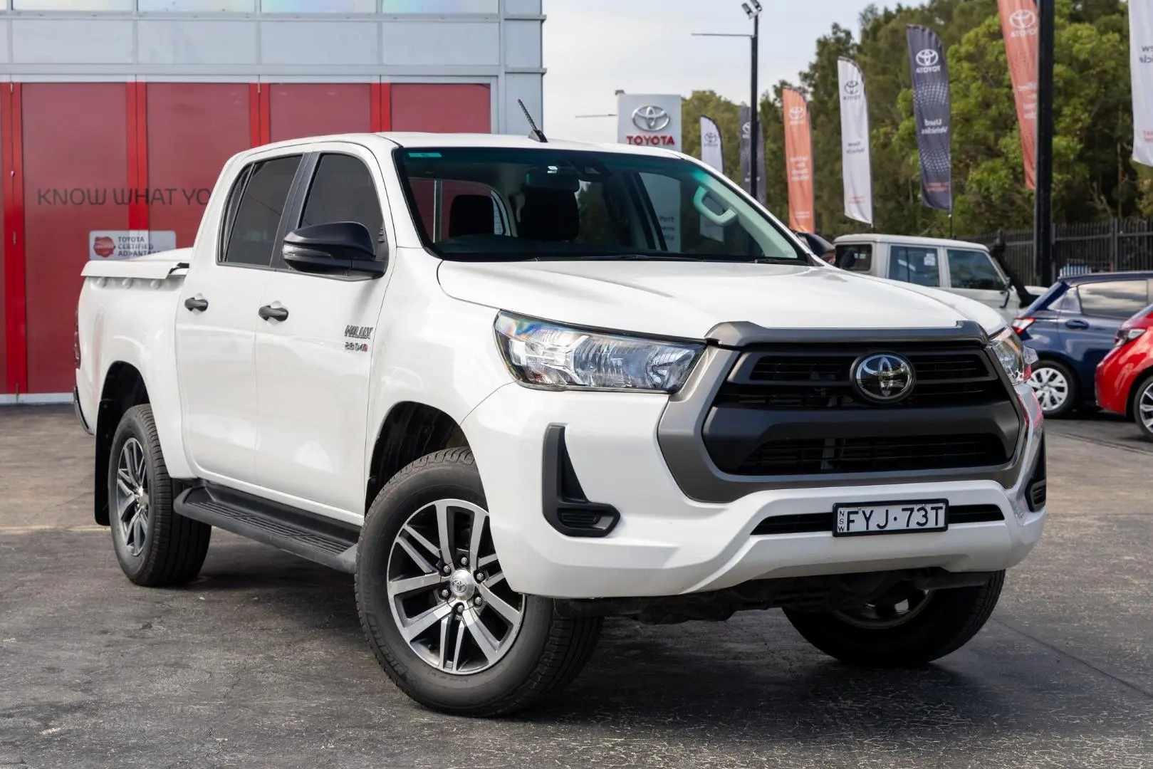 2020 Toyota Hilux Gallery Image 1