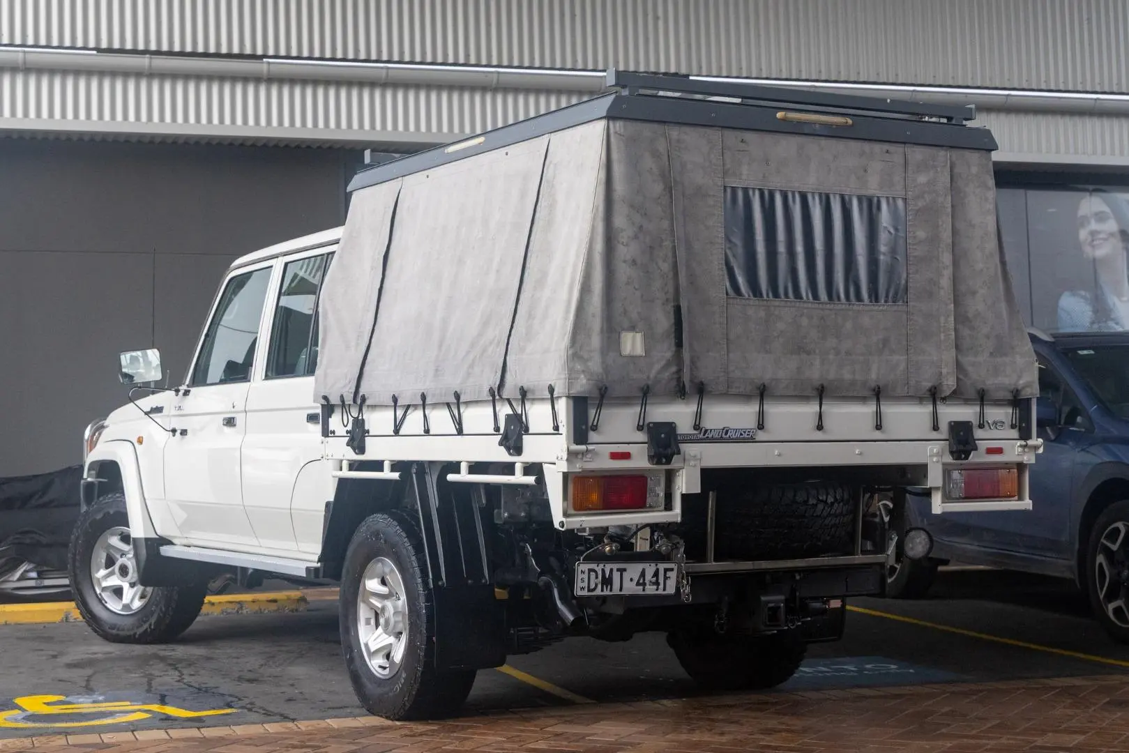 2017 Toyota Landcruiser Gallery Image 2