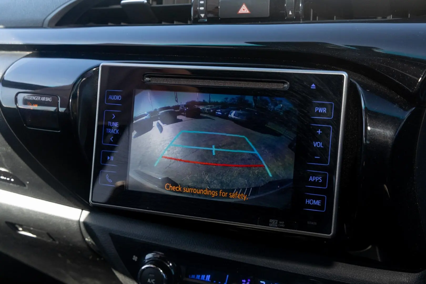 2019 Toyota Hilux Gallery Image 15