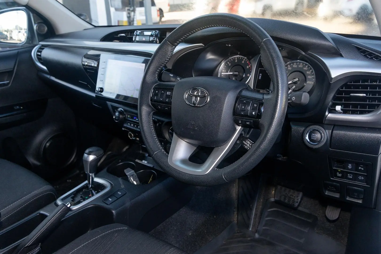 2023 Toyota Hilux Gallery Image 16