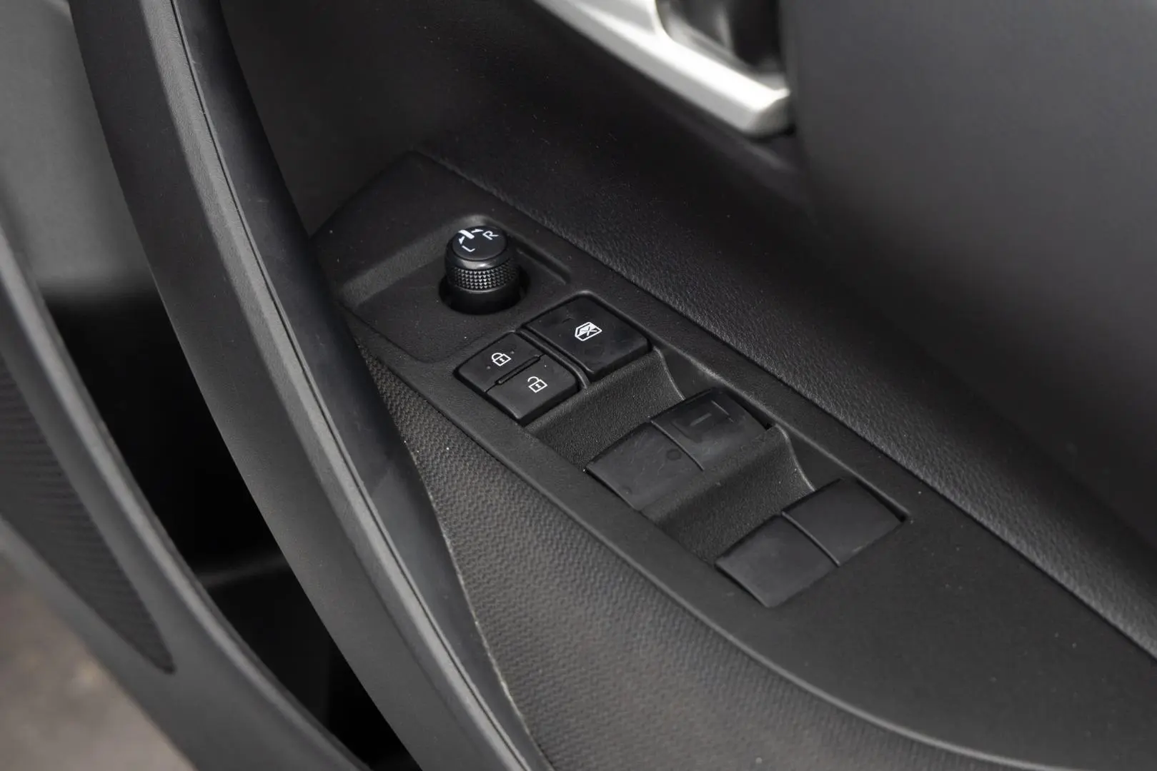 2022 Toyota Corolla Gallery Image 18