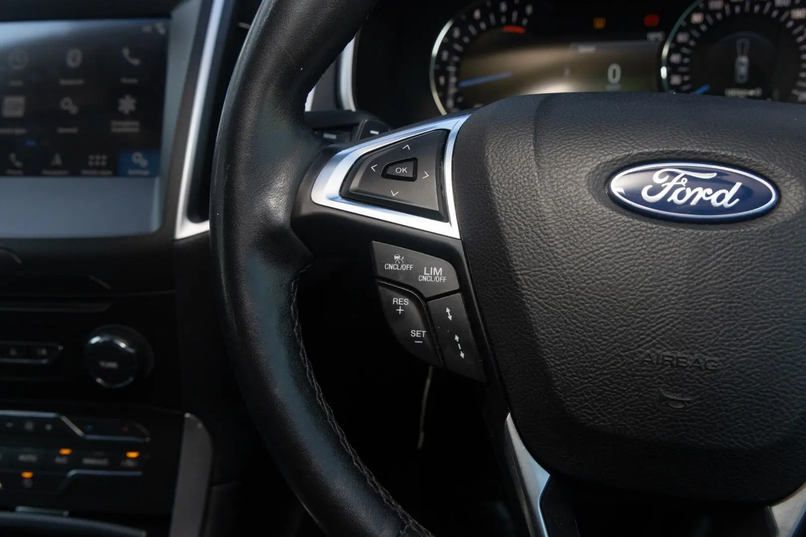2018 Ford Endura Gallery Image 12