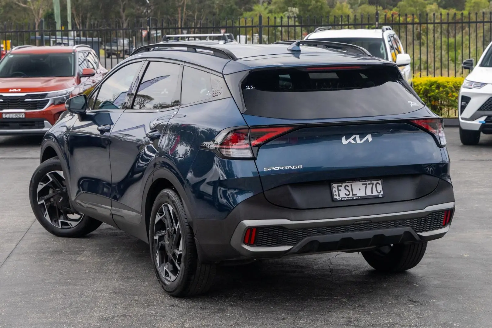 2024 Kia Sportage Gallery Image 2