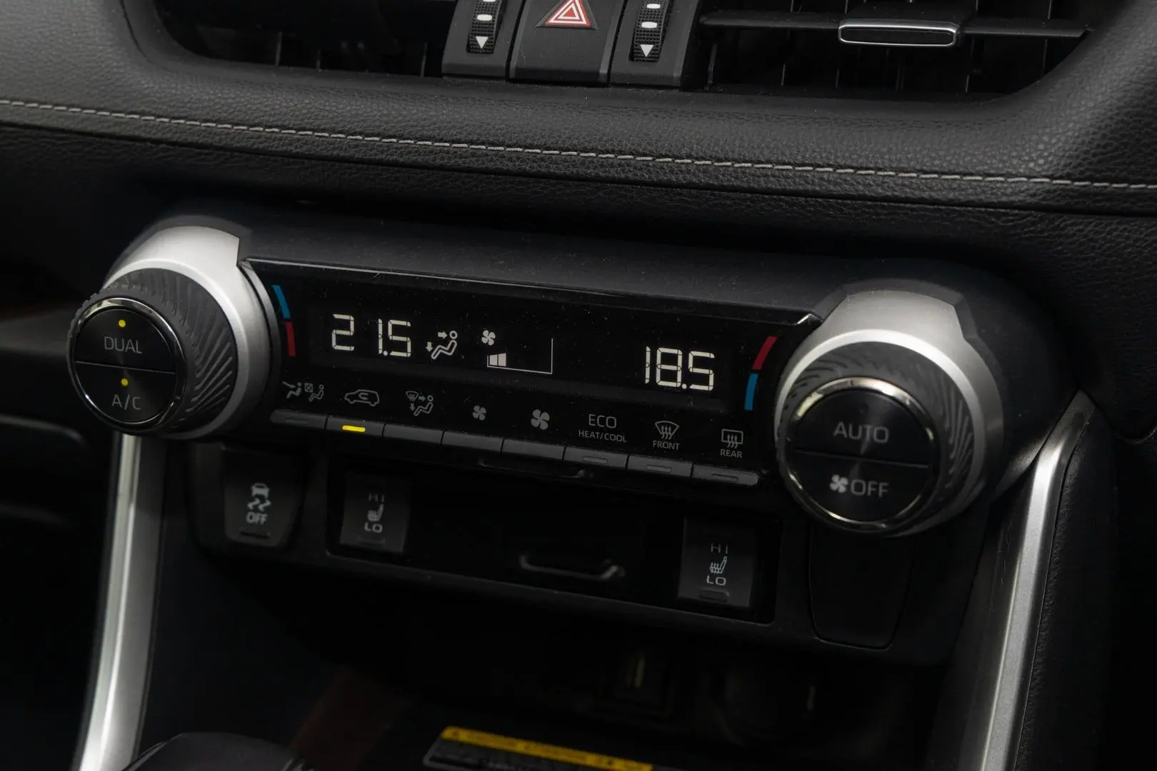 2020 Toyota RAV4 Gallery Image 16