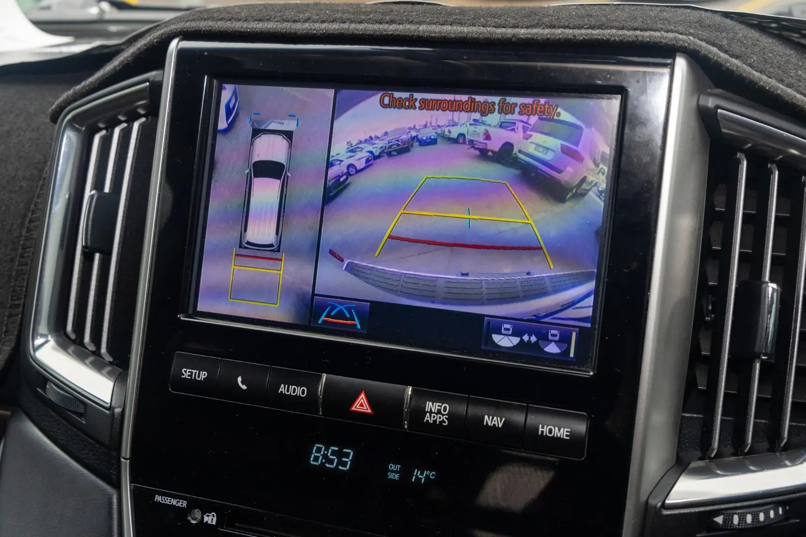 2019 Toyota Landcruiser Gallery Image 15