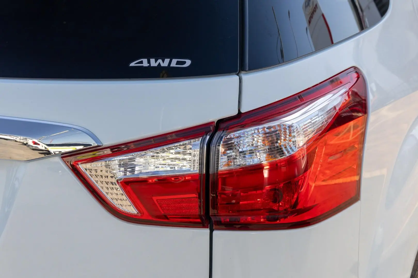 2020 Isuzu MU-X Gallery Image 21