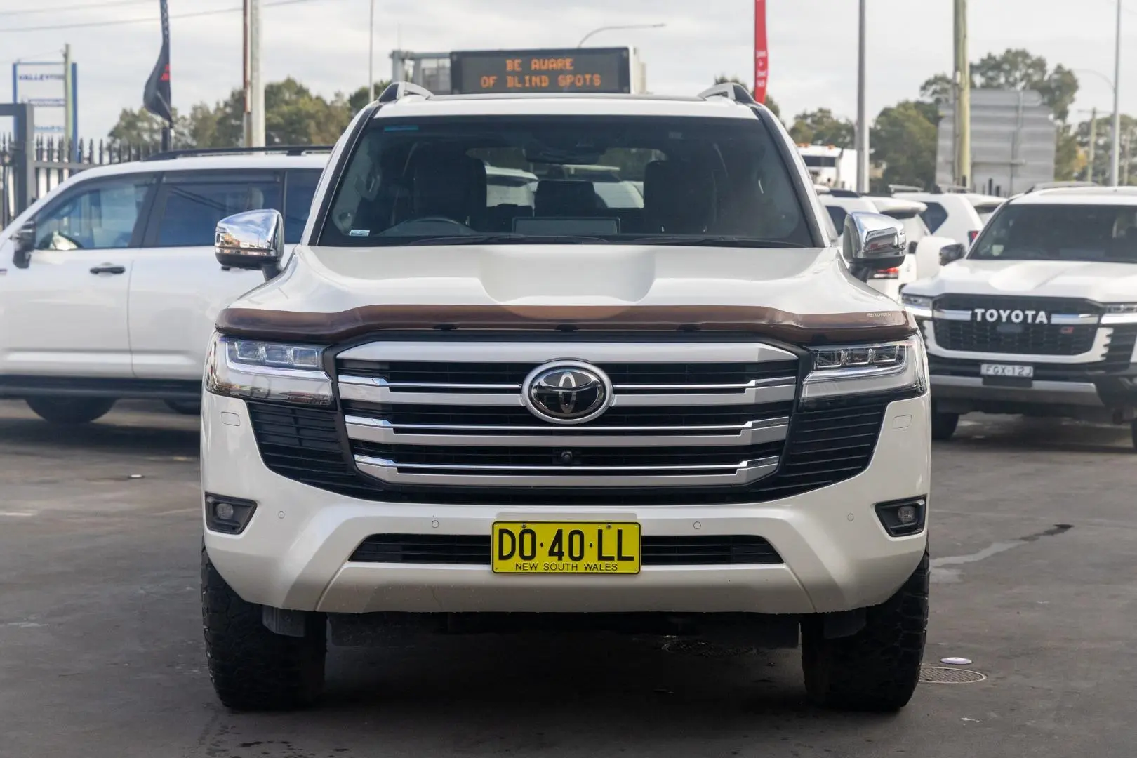 2022 Toyota Landcruiser Gallery Image 4