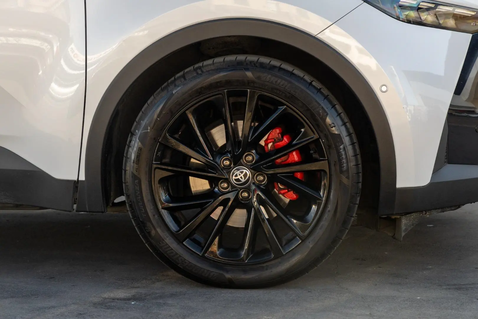 2024 Toyota C-HR Gallery Image 23