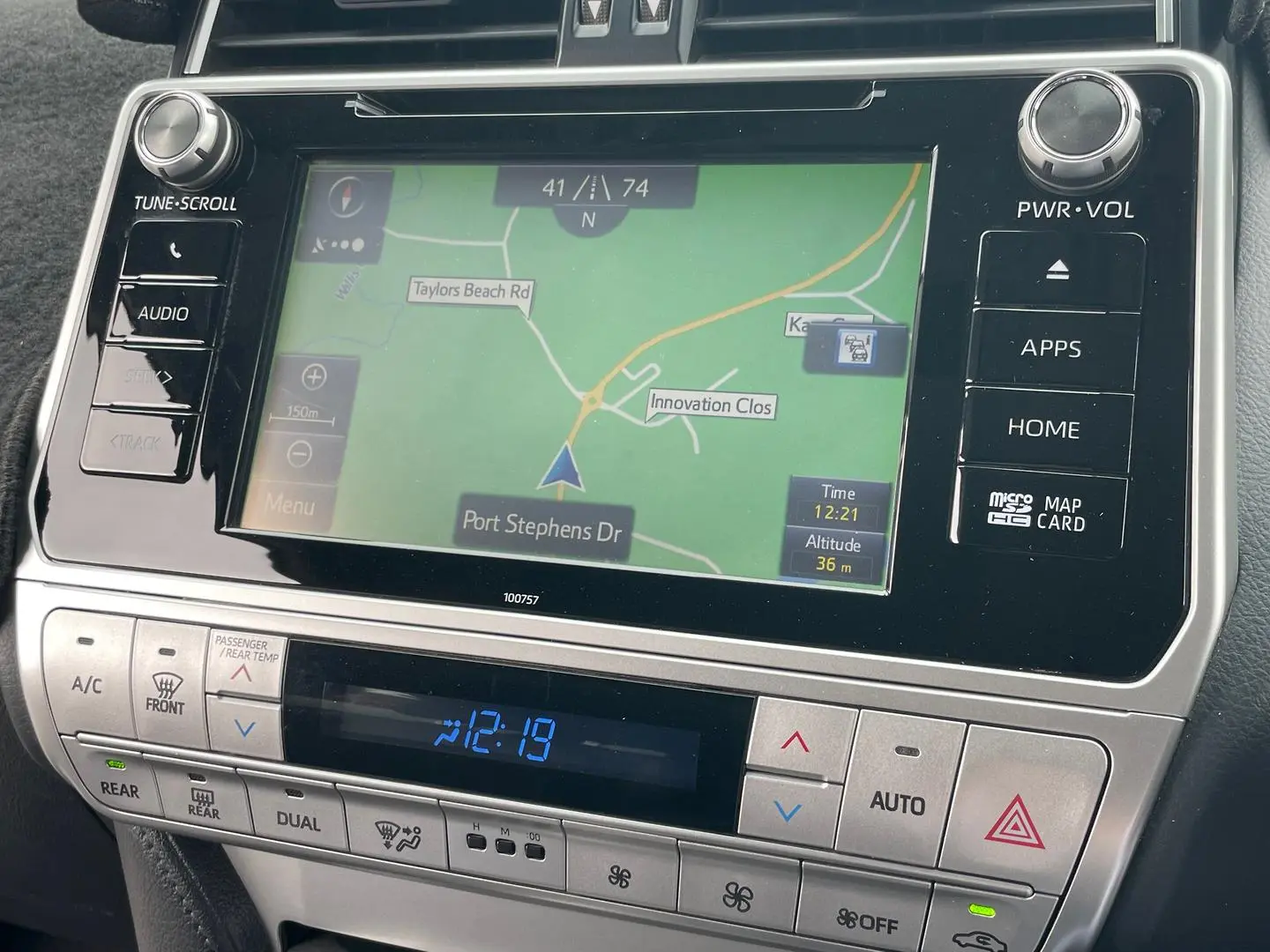 2018 Toyota Landcruiser Prado Gallery Image 15