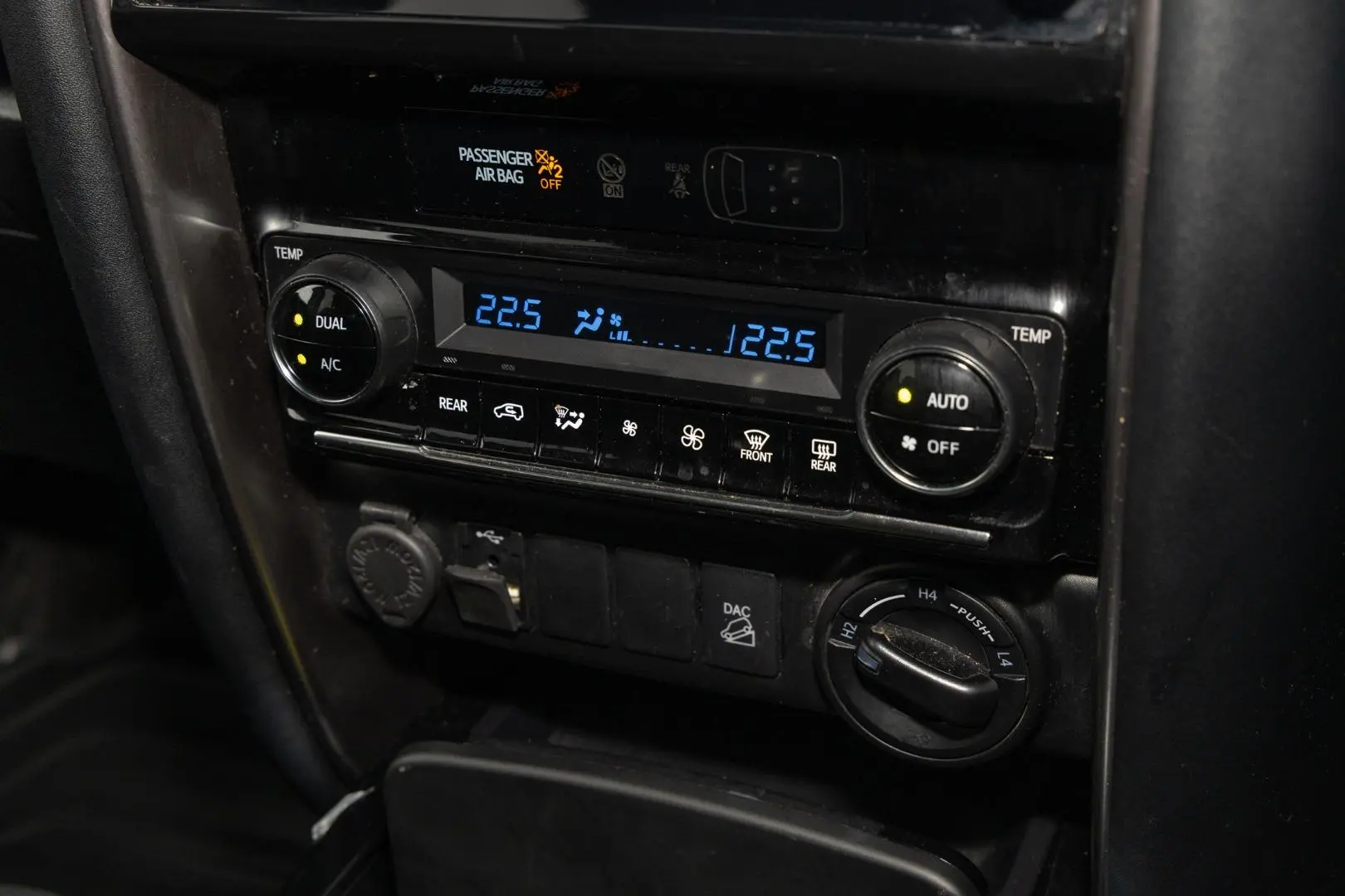 2022 Toyota Fortuner Gallery Image 16