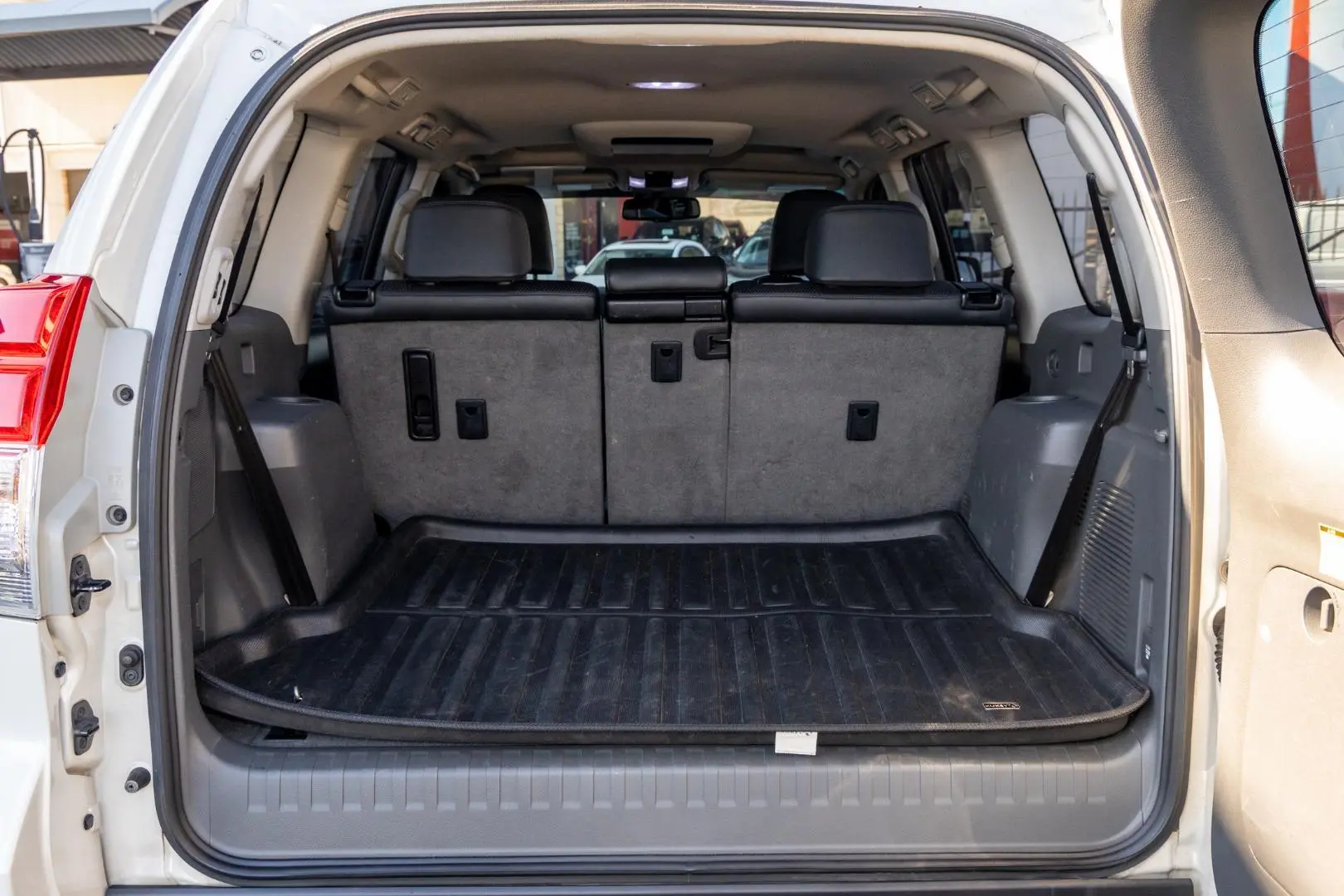 2011 Toyota Landcruiser Prado Gallery Image 19