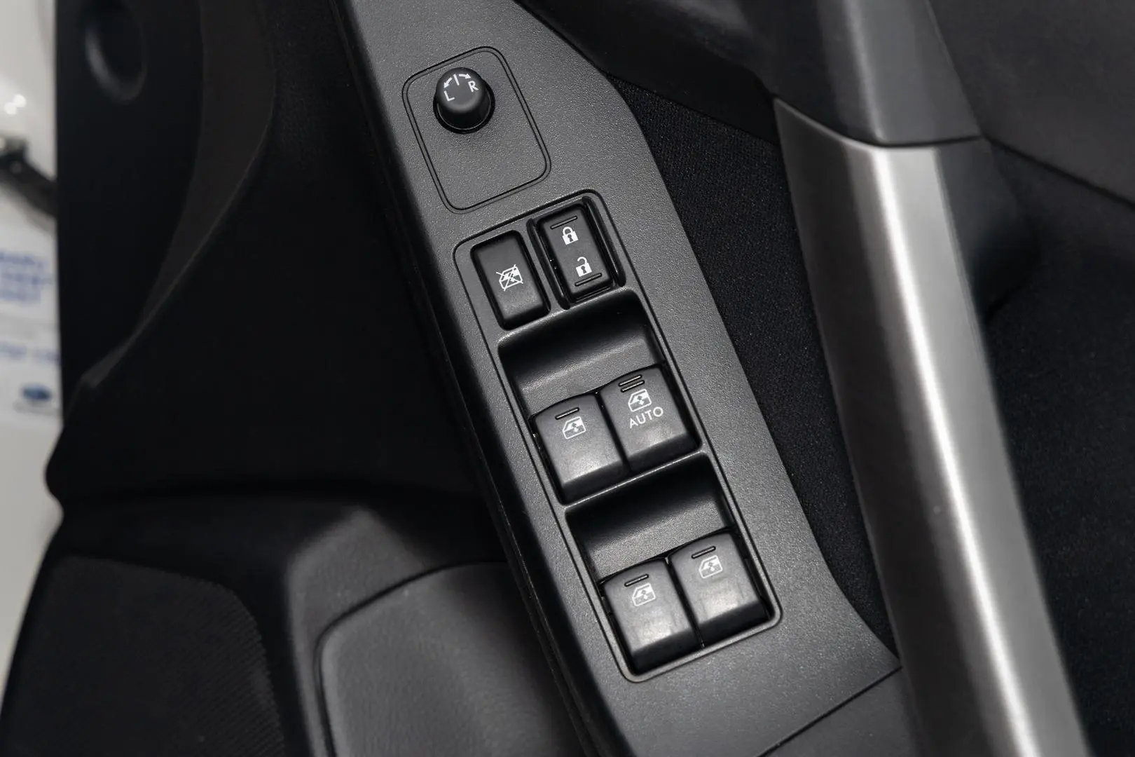 2015 Subaru Forester Gallery Image 18