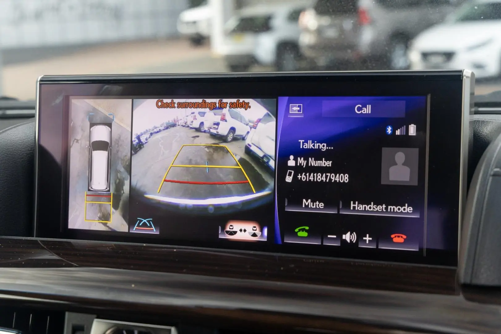 2017 Lexus LX Gallery Image 16