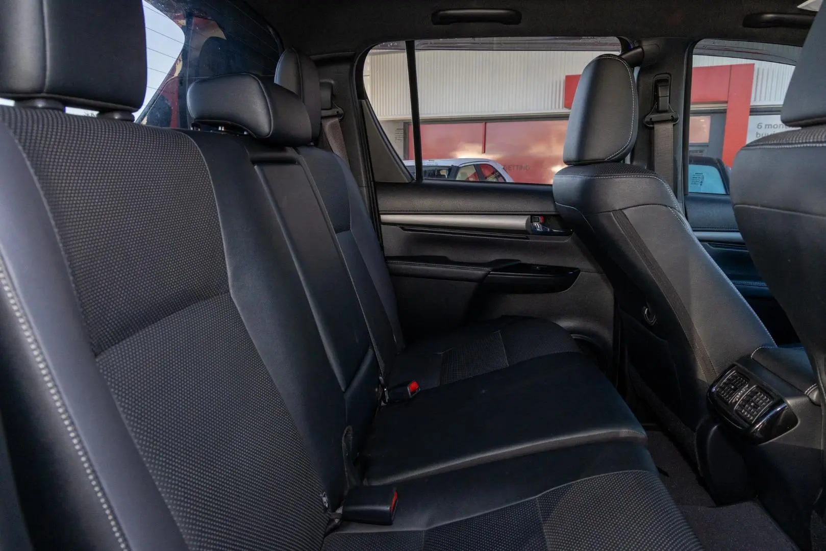 2021 Toyota Hilux Gallery Image 9