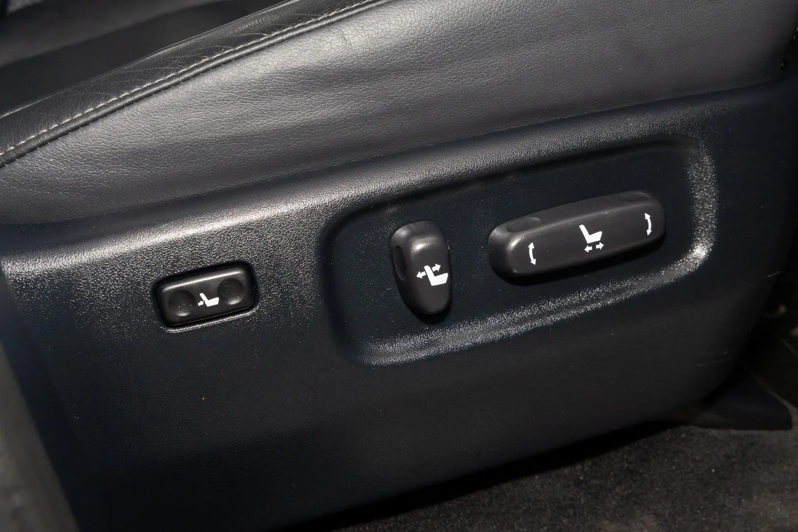 2019 Toyota Landcruiser Gallery Image 19