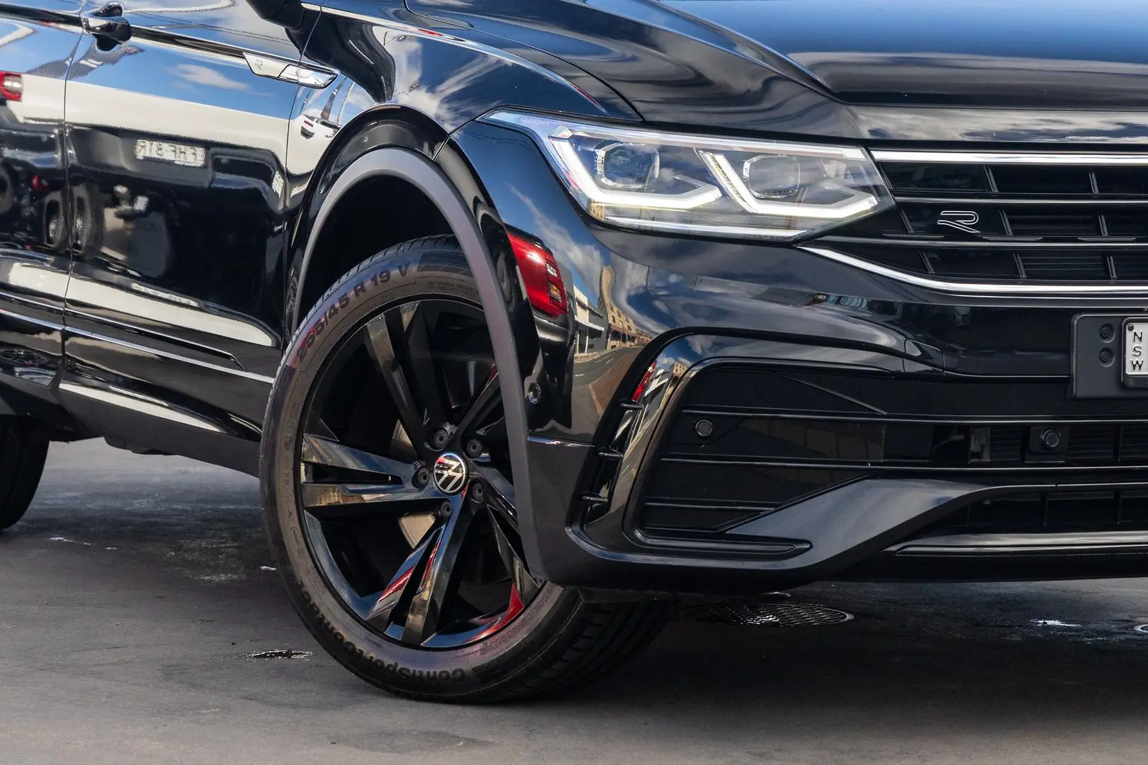 2023 Volkswagen Tiguan Gallery Image 6