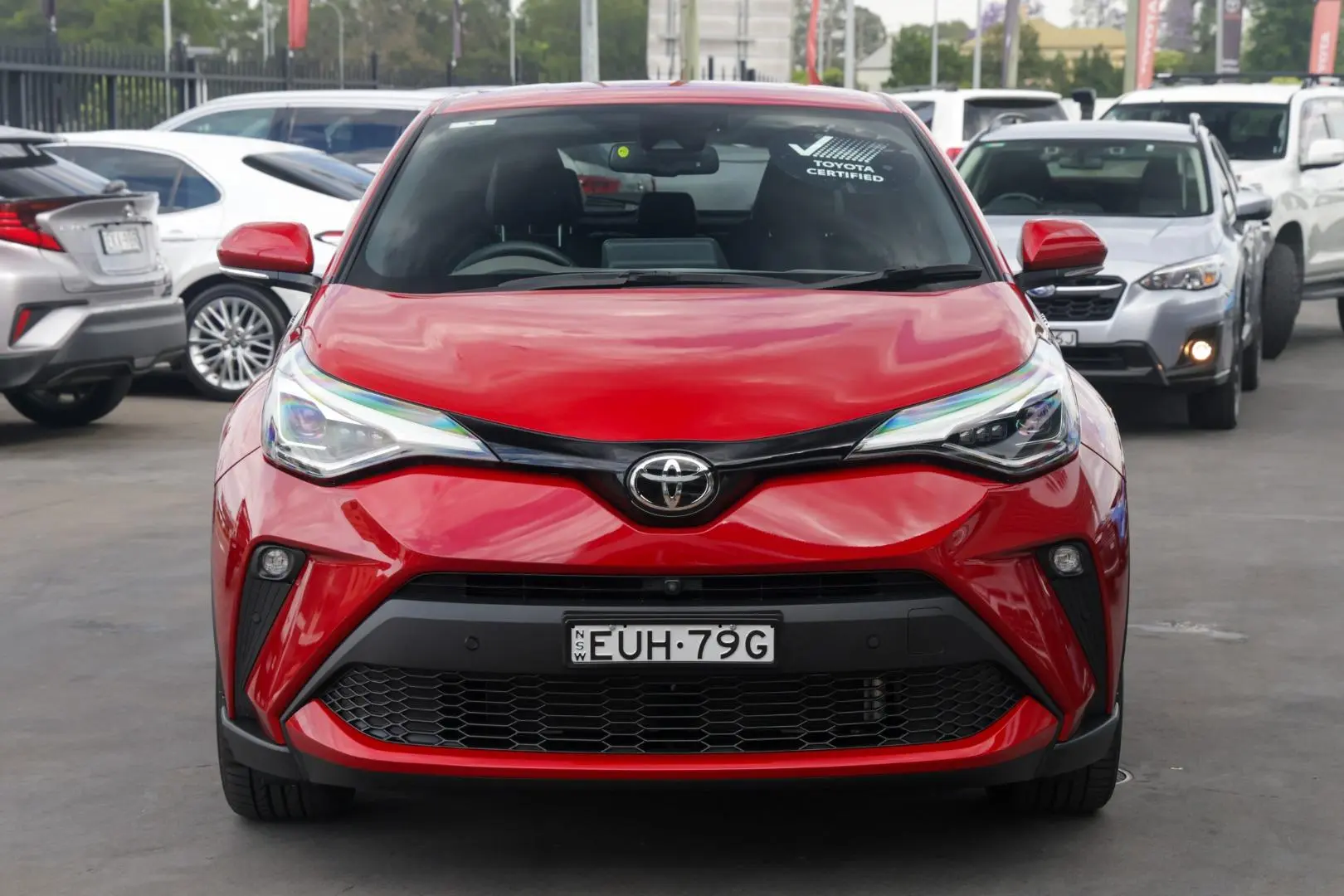 2022 Toyota C-Hr Gallery Image 4