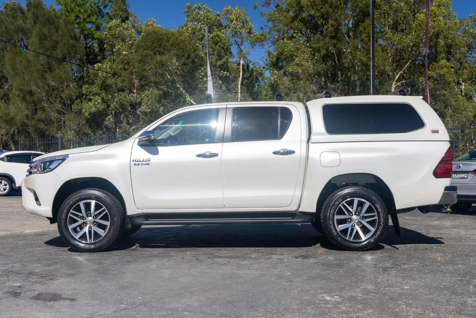 2017 Toyota Hilux Gallery Image 3