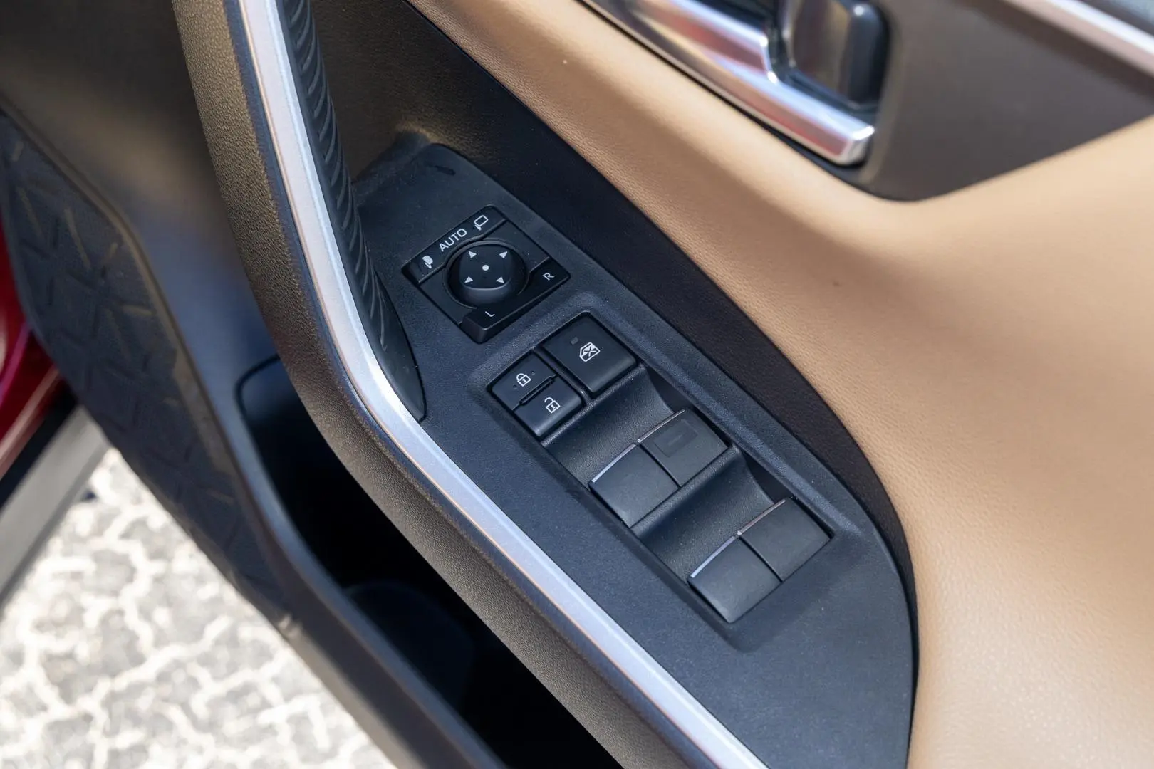 2023 Toyota RAV4 Gallery Image 18