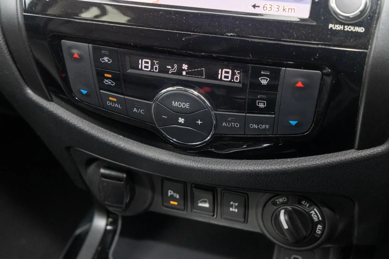 2022 Nissan Navara Gallery Image 16