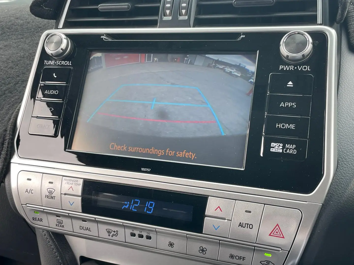 2018 Toyota Landcruiser Prado Gallery Image 14