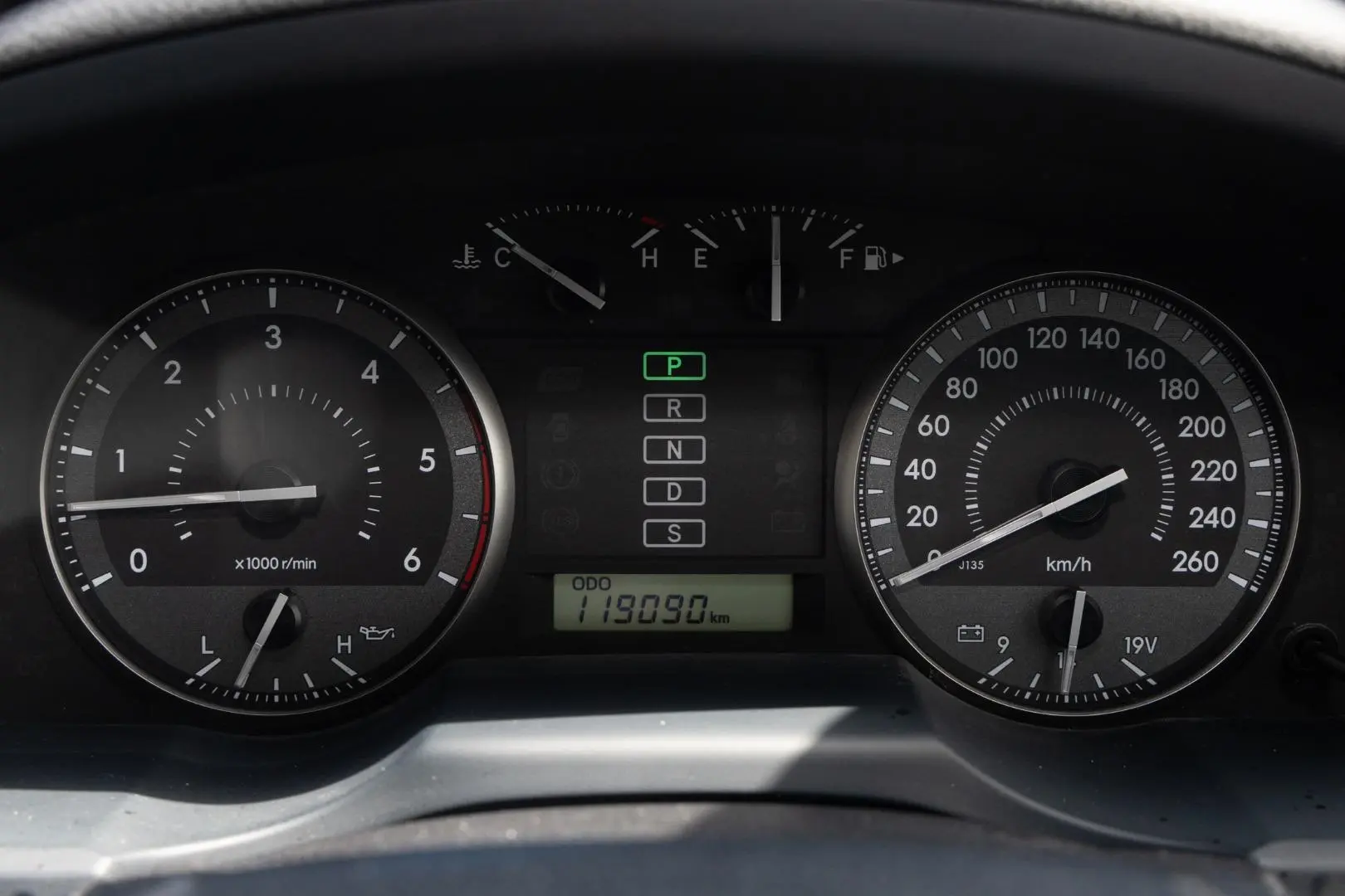 2017 Toyota Landcruiser Gallery Image 13