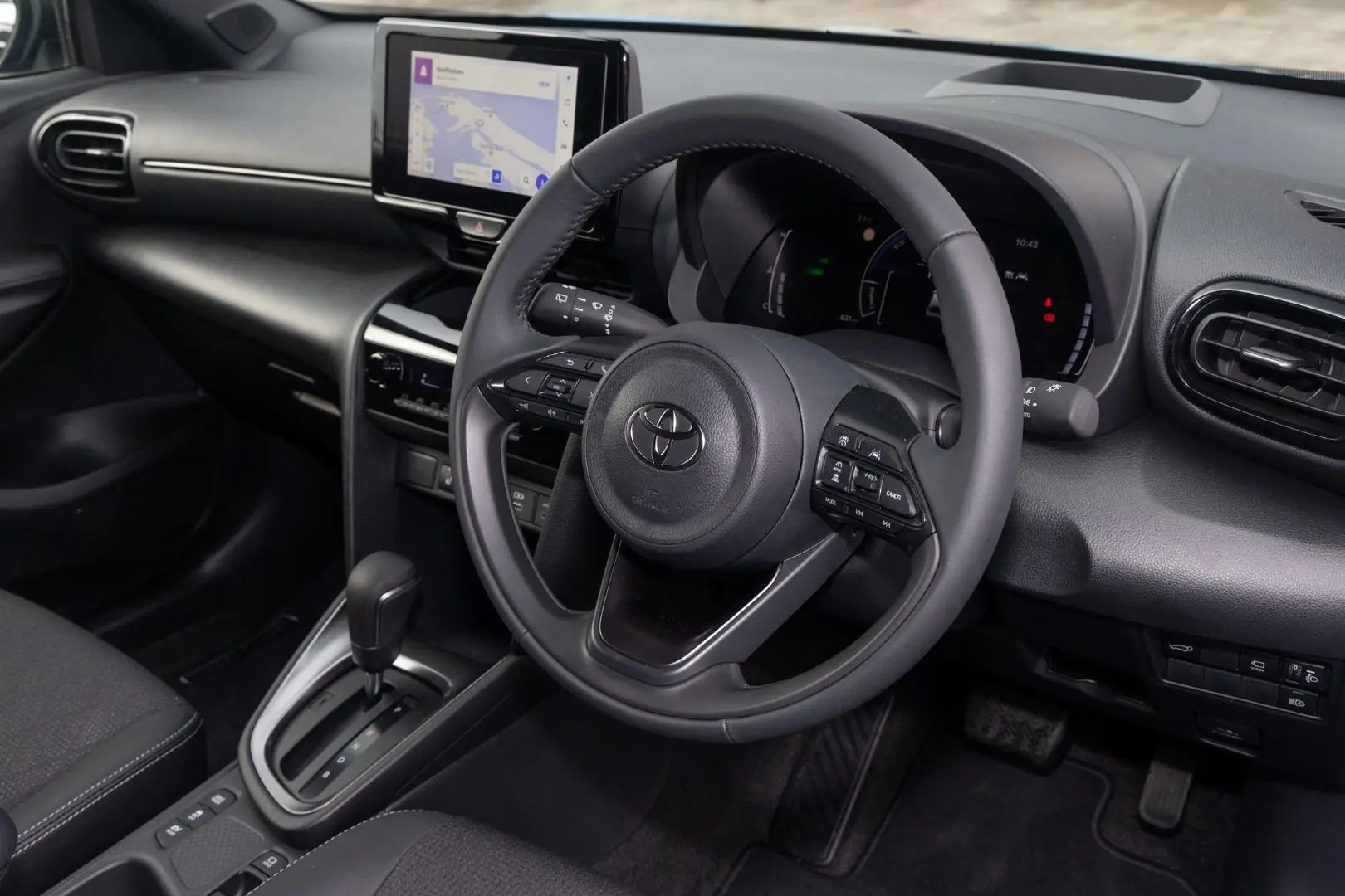 2025 Toyota Yaris Cross Gallery Image 7