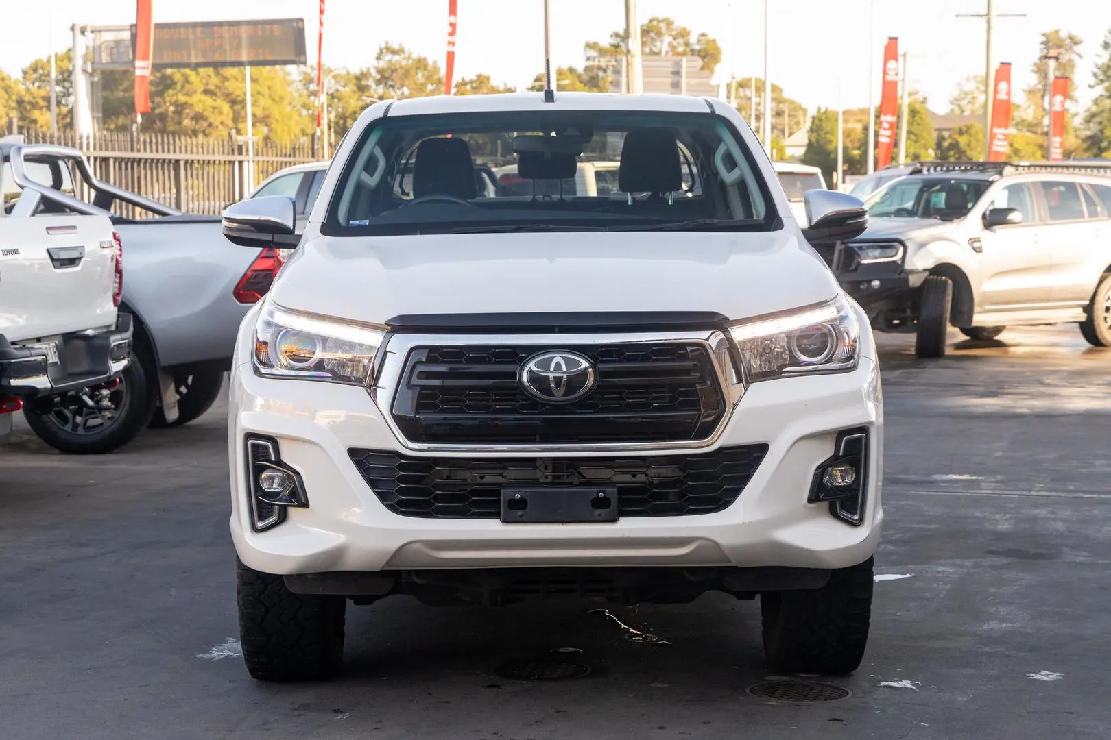 2019 Toyota Hilux Gallery Image 4