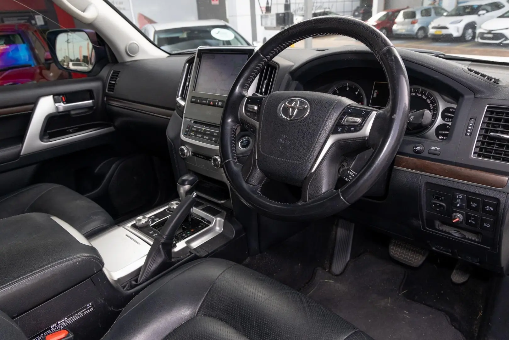 2019 Toyota Landcruiser Gallery Image 7