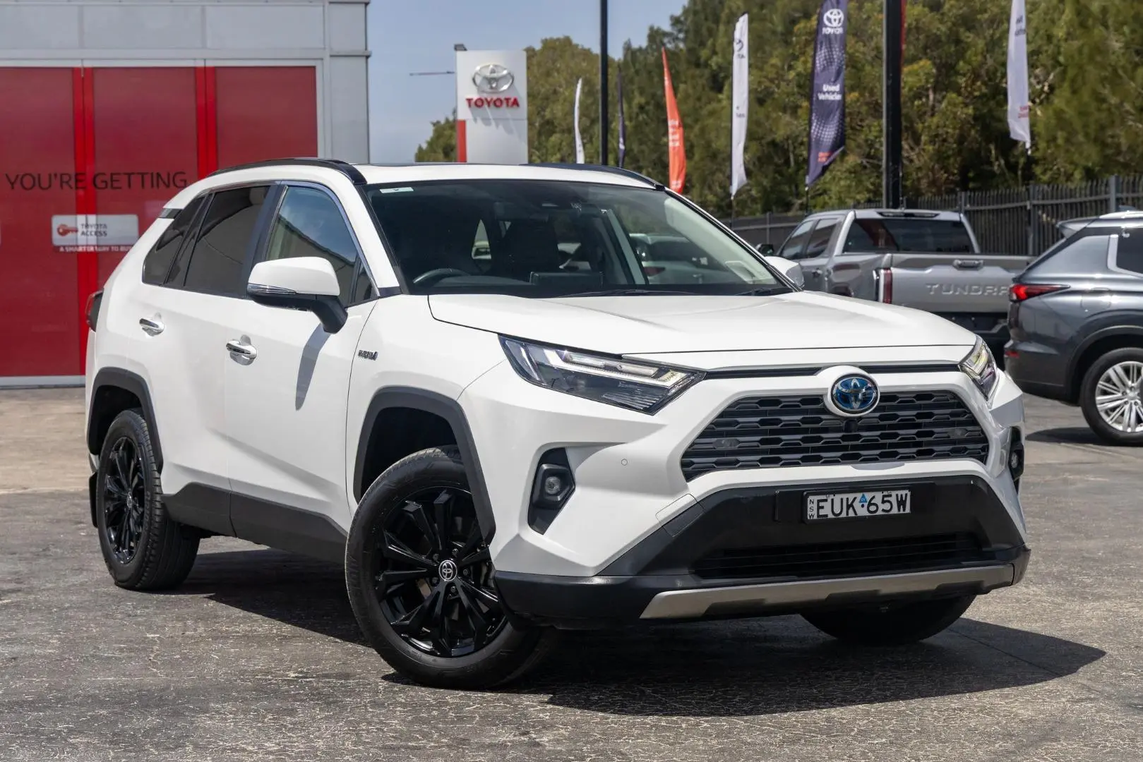 2022 Toyota RAV4 Gallery Image 1