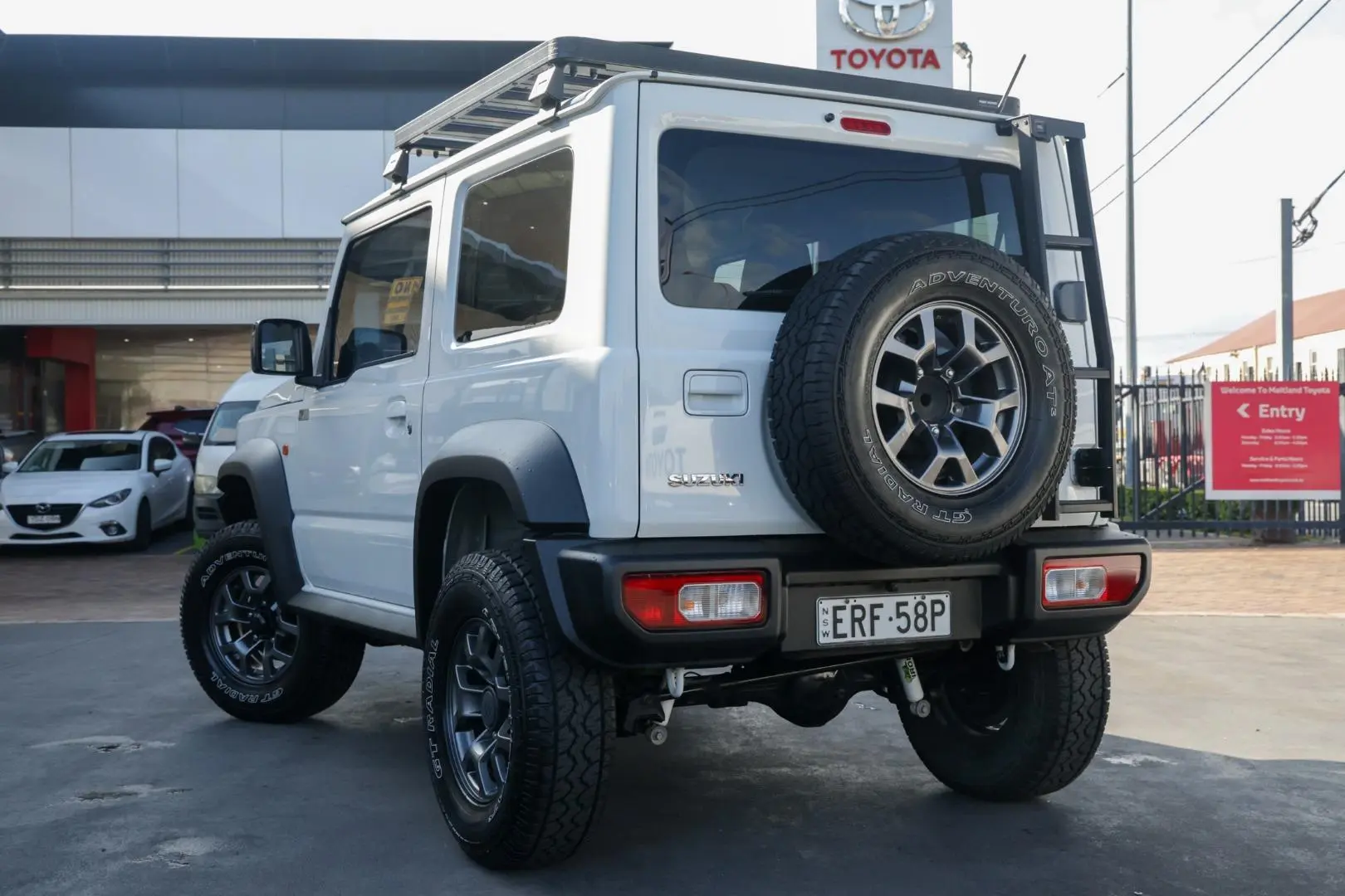 2021 Suzuki Jimny Image 2