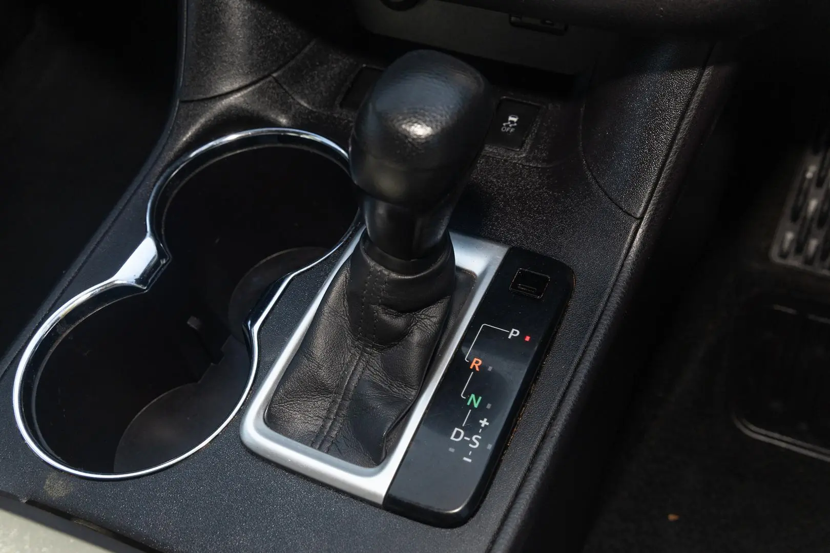 2015 Toyota Kluger Gallery Image 17