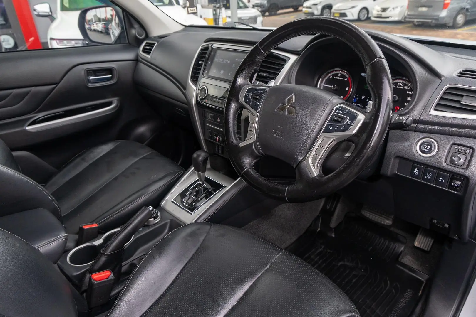 2022 Mitsubishi Triton Gallery Image 7