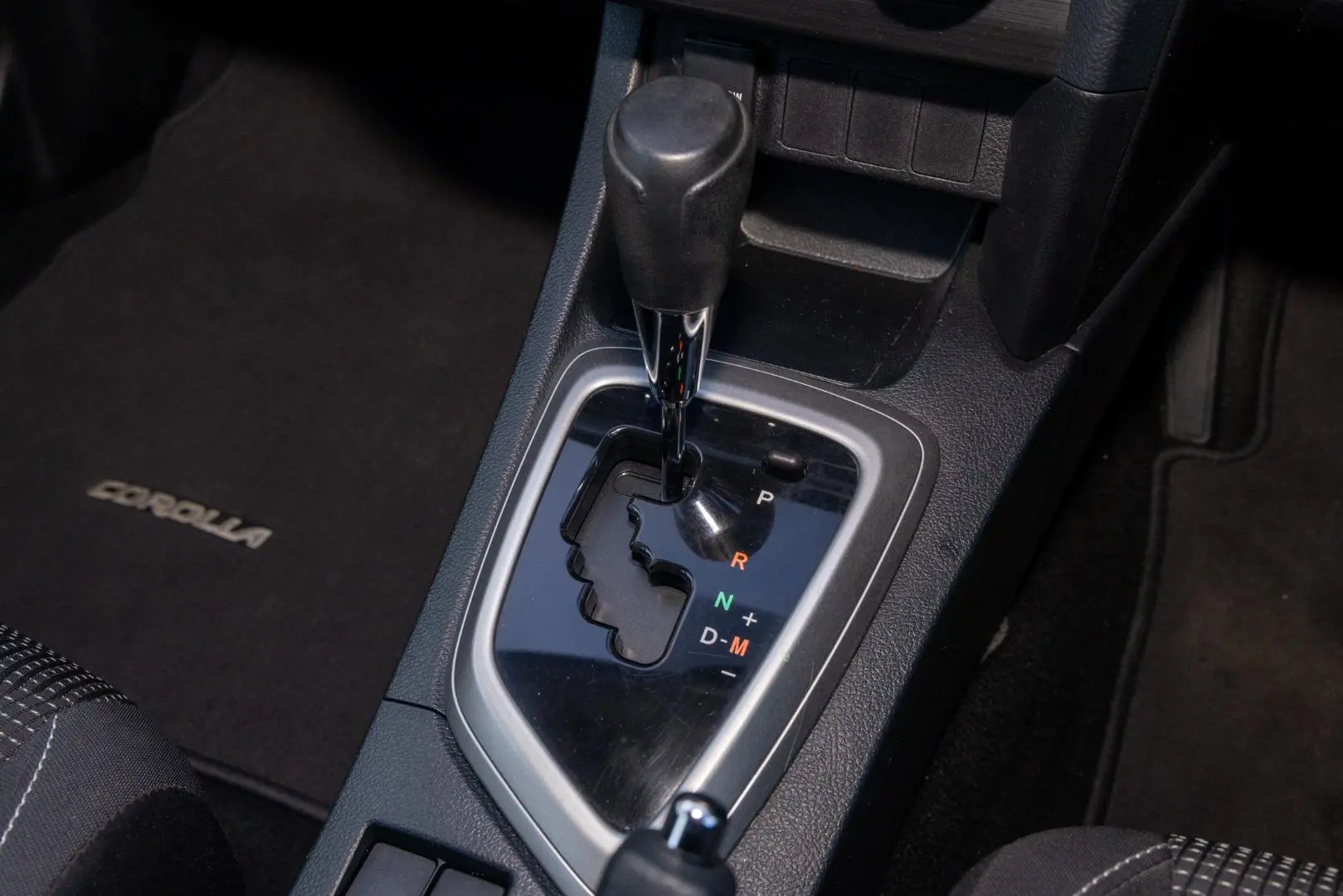 2014 Toyota Corolla Gallery Image 16
