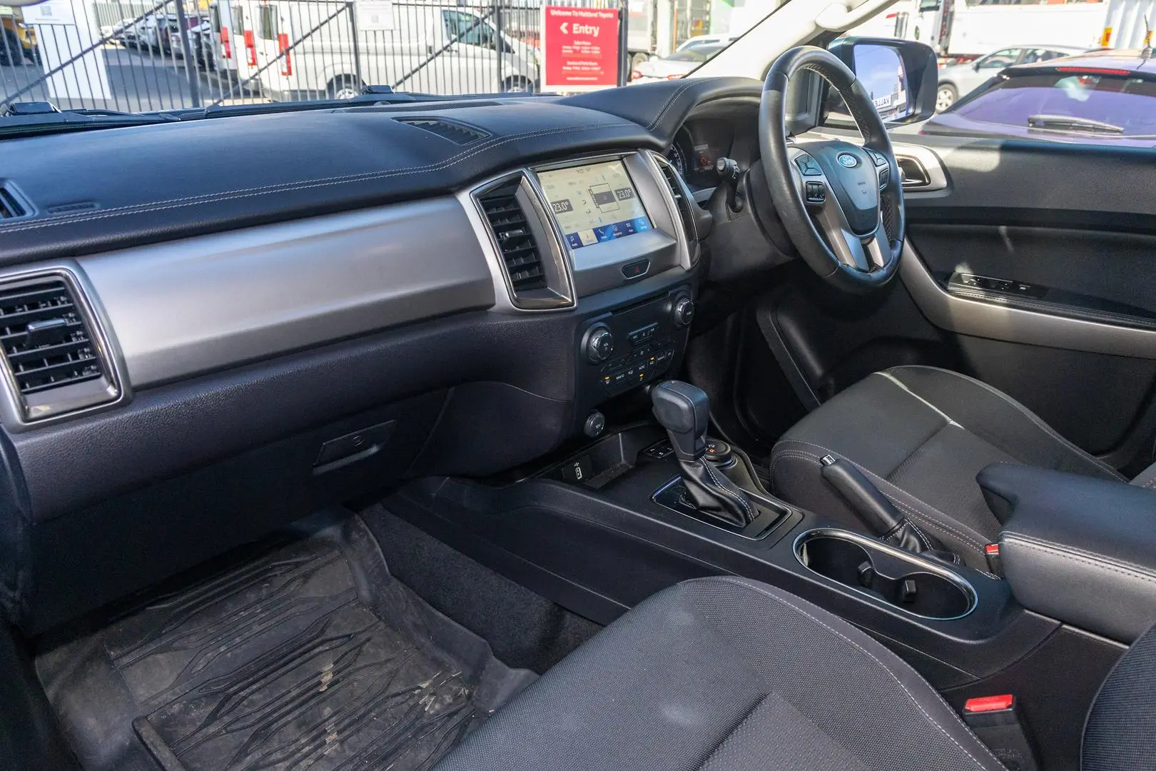 2018 Ford Everest Gallery Image 7