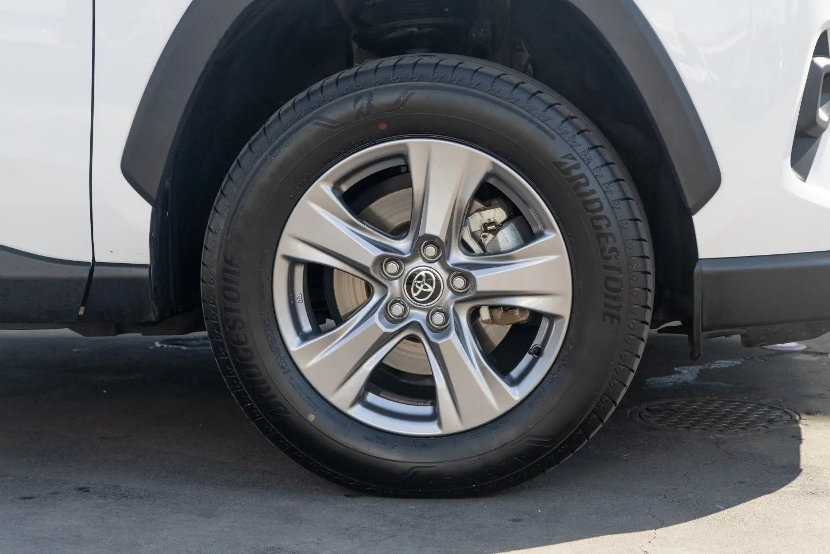 2024 Toyota RAV4 Gallery Image 22