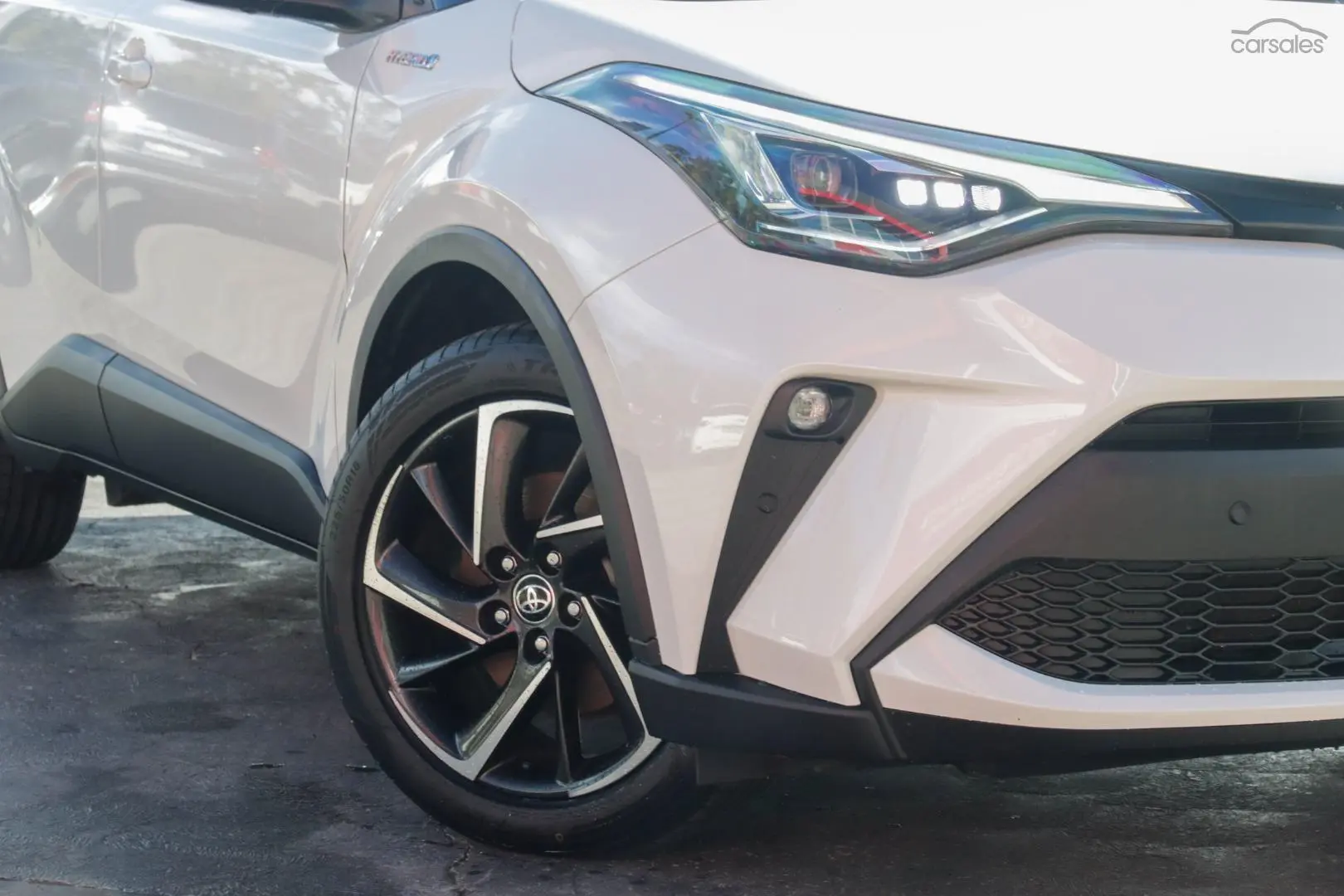 2021 Toyota C-HR Image 6