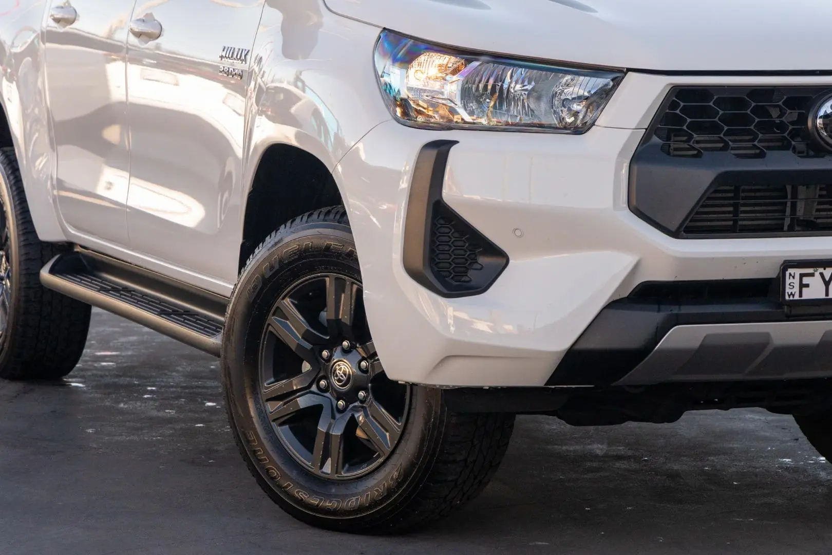 2025 Toyota Hilux Gallery Image 6