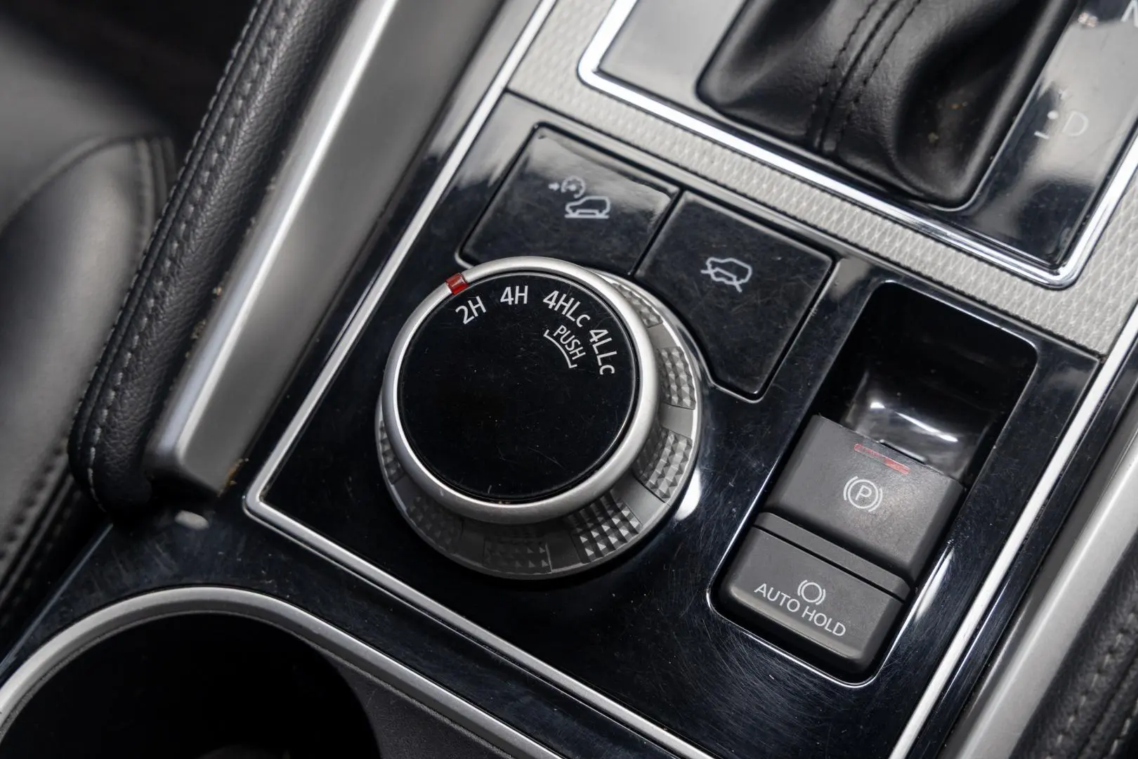 2022 Mitsubishi Pajero Sport Gallery Image 18