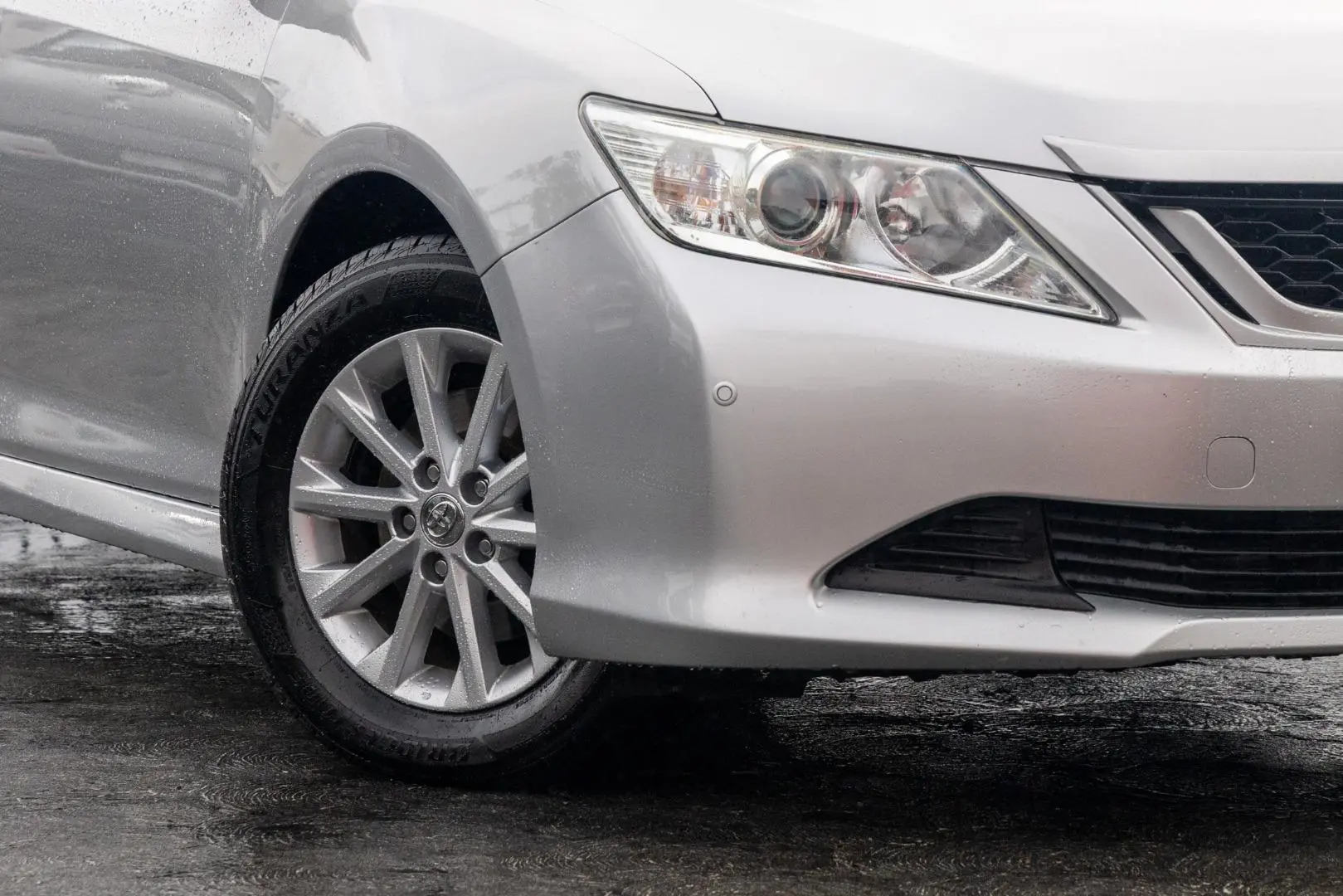 2016 Toyota Aurion Gallery Image 6