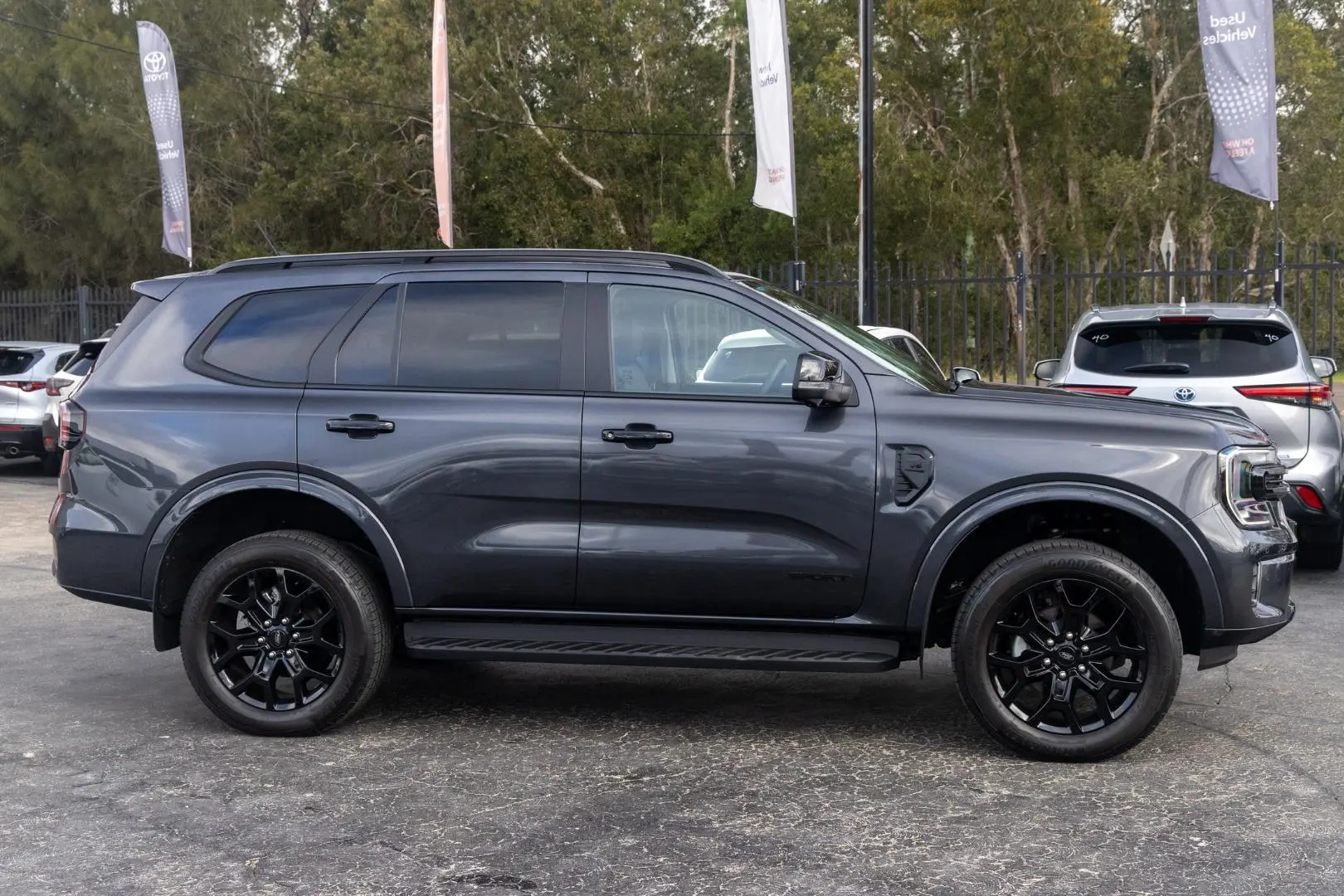 2024 Ford Everest Gallery Image 3
