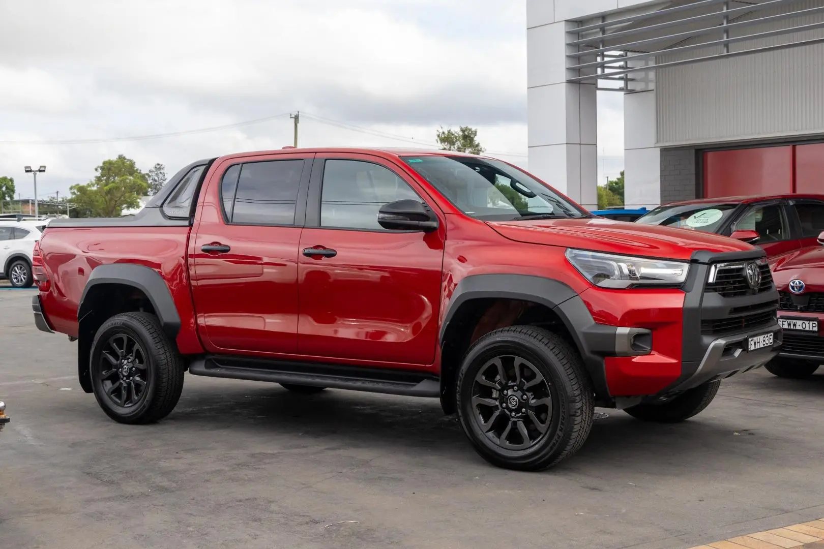 2025 Toyota Hilux Gallery Image 3