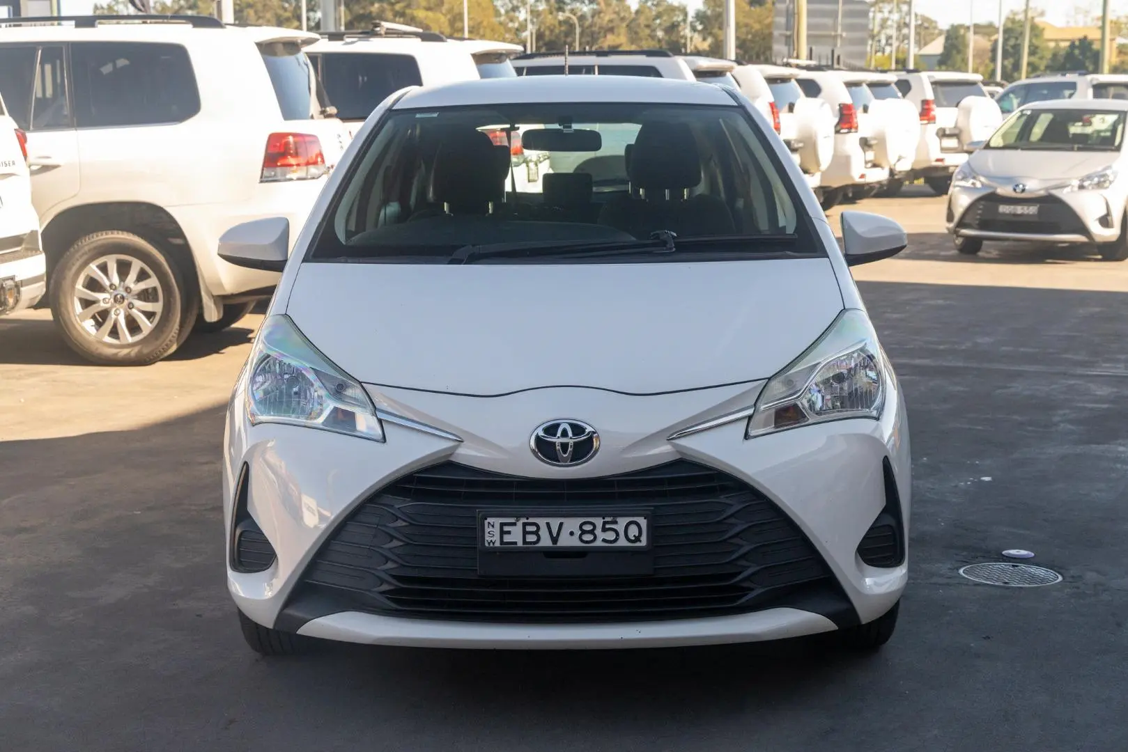 2019 Toyota Yaris Gallery Image 4