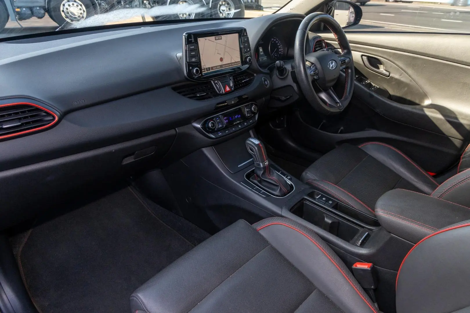 2019 Hyundai i30 Gallery Image 8